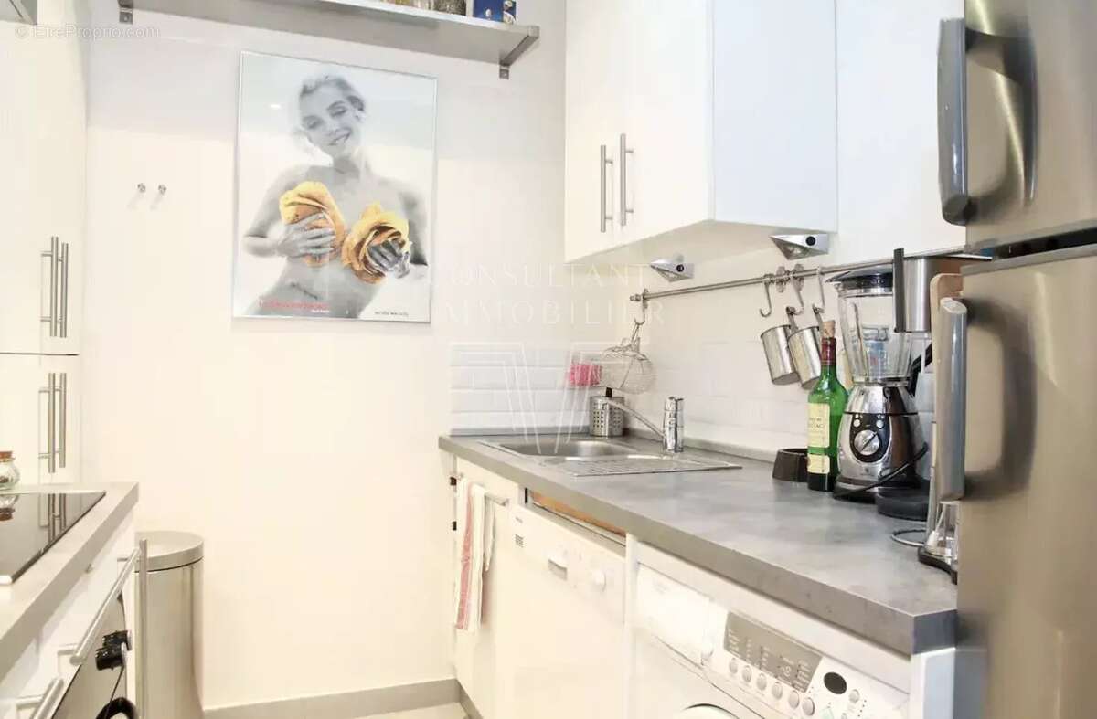 Appartement à PARIS-17E