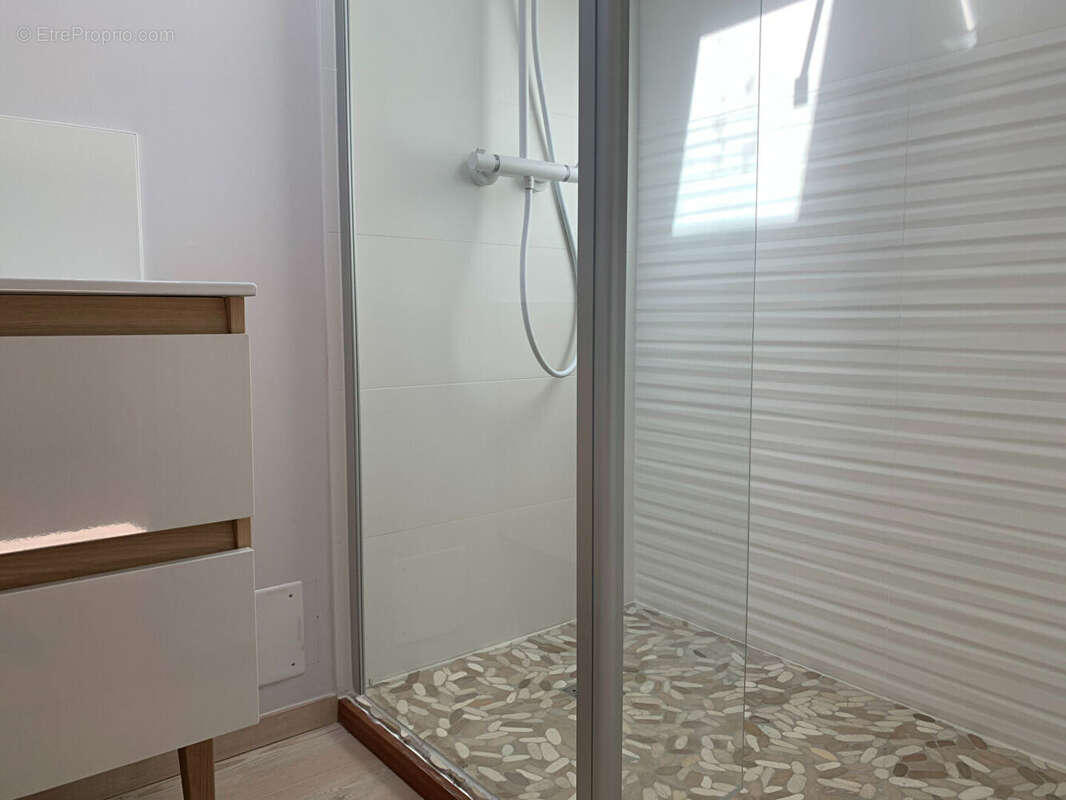 Commerce à SAINT-MARTIN-DE-RE