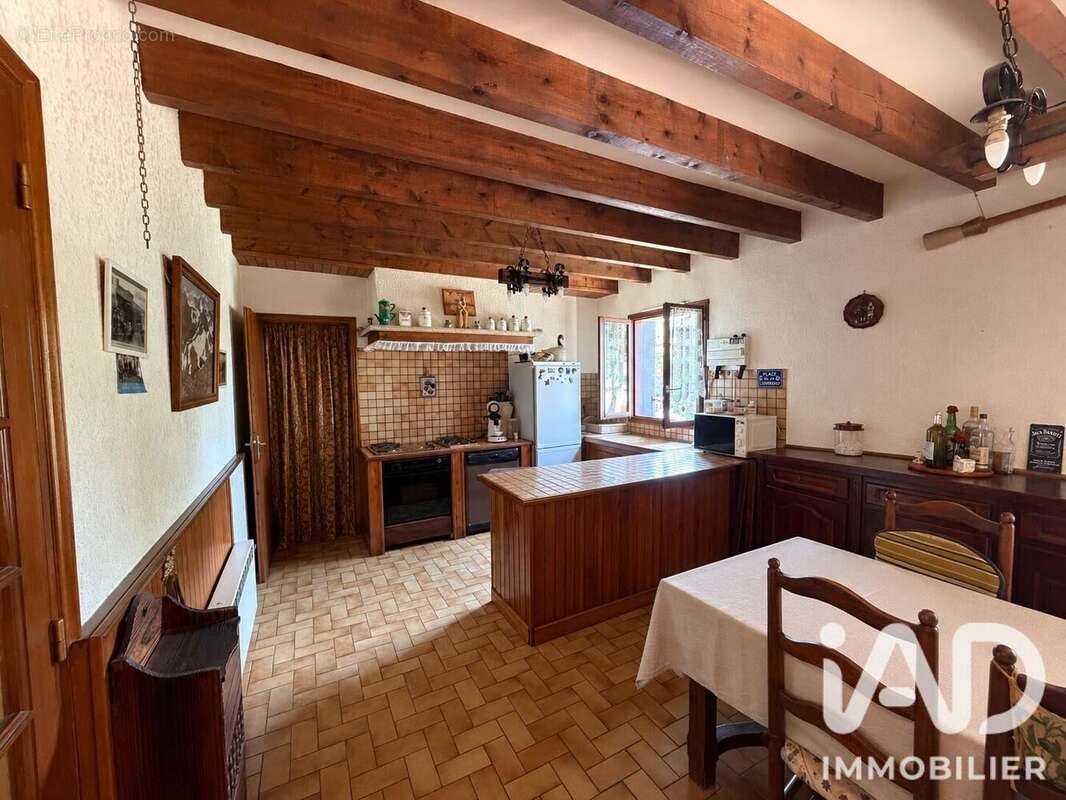 Maison 96 m² à Bourg-Madame  - photo 5