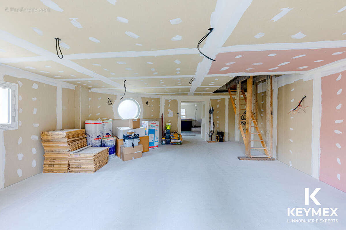 Maison à NEUILLY-EN-THELLE