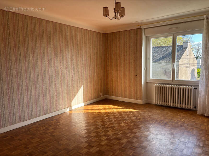 Maison à BAINS-SUR-OUST