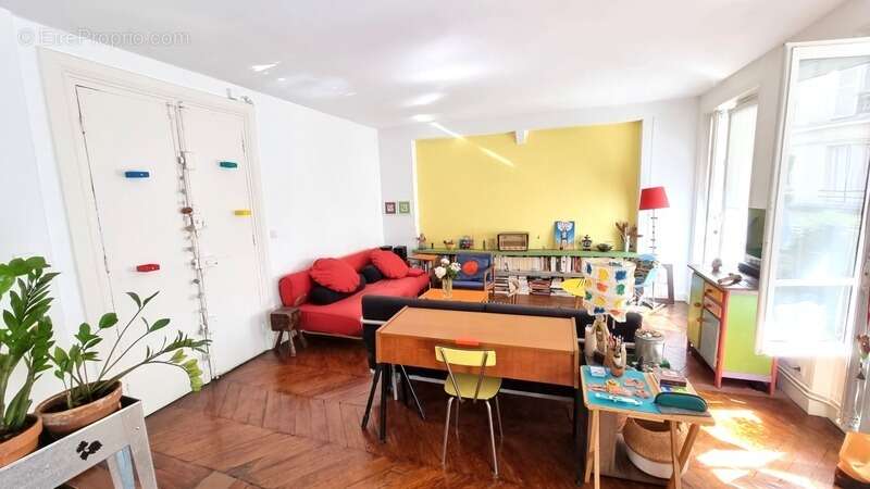 Appartement à PARIS-9E