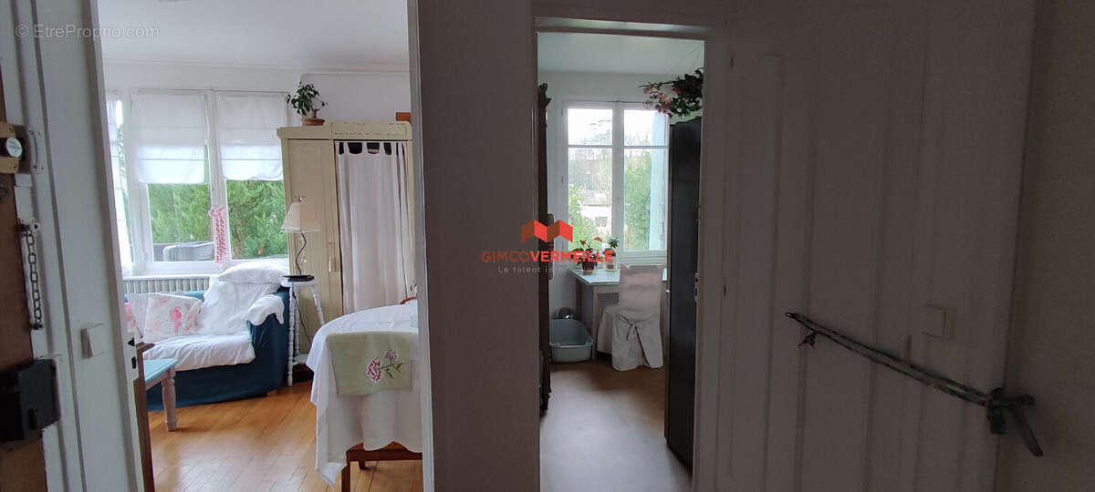 Appartement à LA CELLE-SAINT-CLOUD