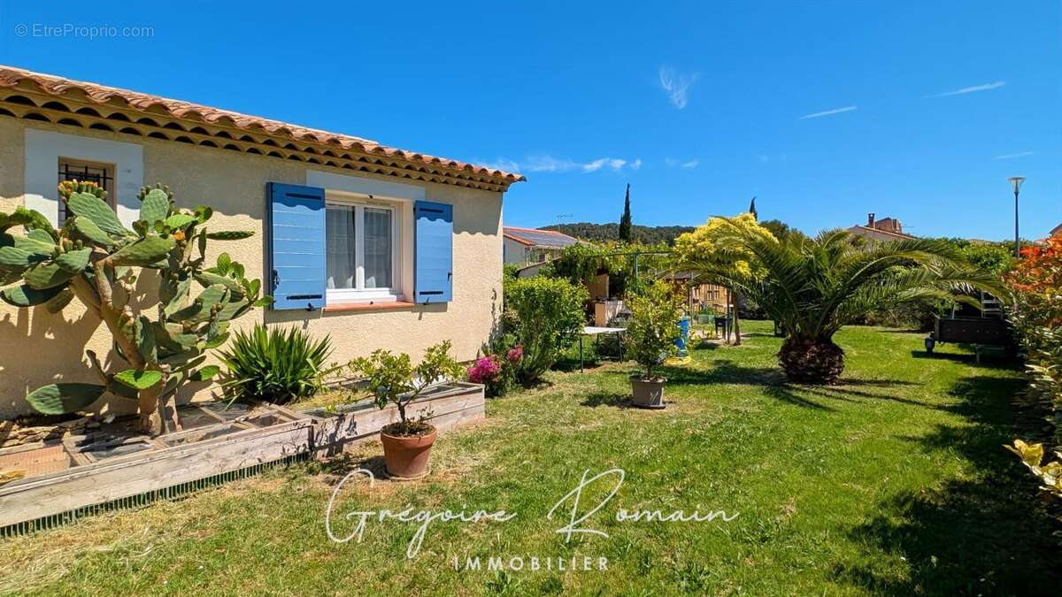 Maison à SAINT-CHAMAS