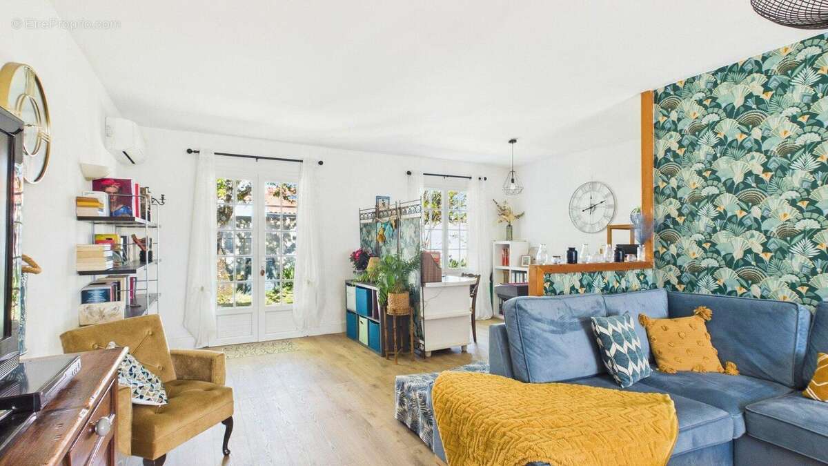 Maison 112 m² à La Jarrie  - photo 9