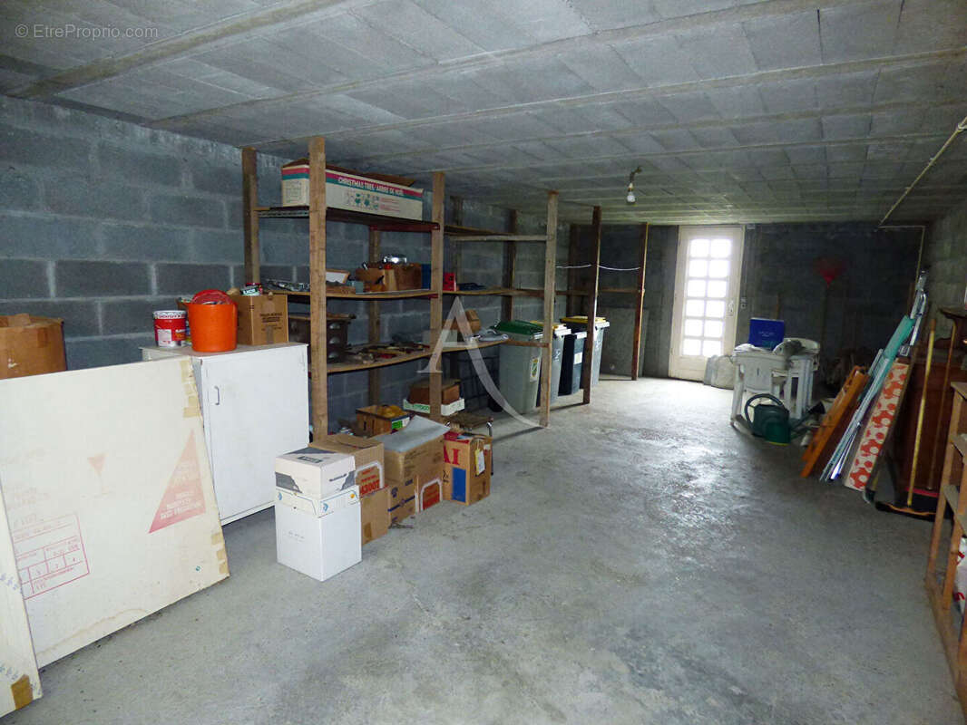 Maison à SAINT-JEAN-DE-LA-RUELLE