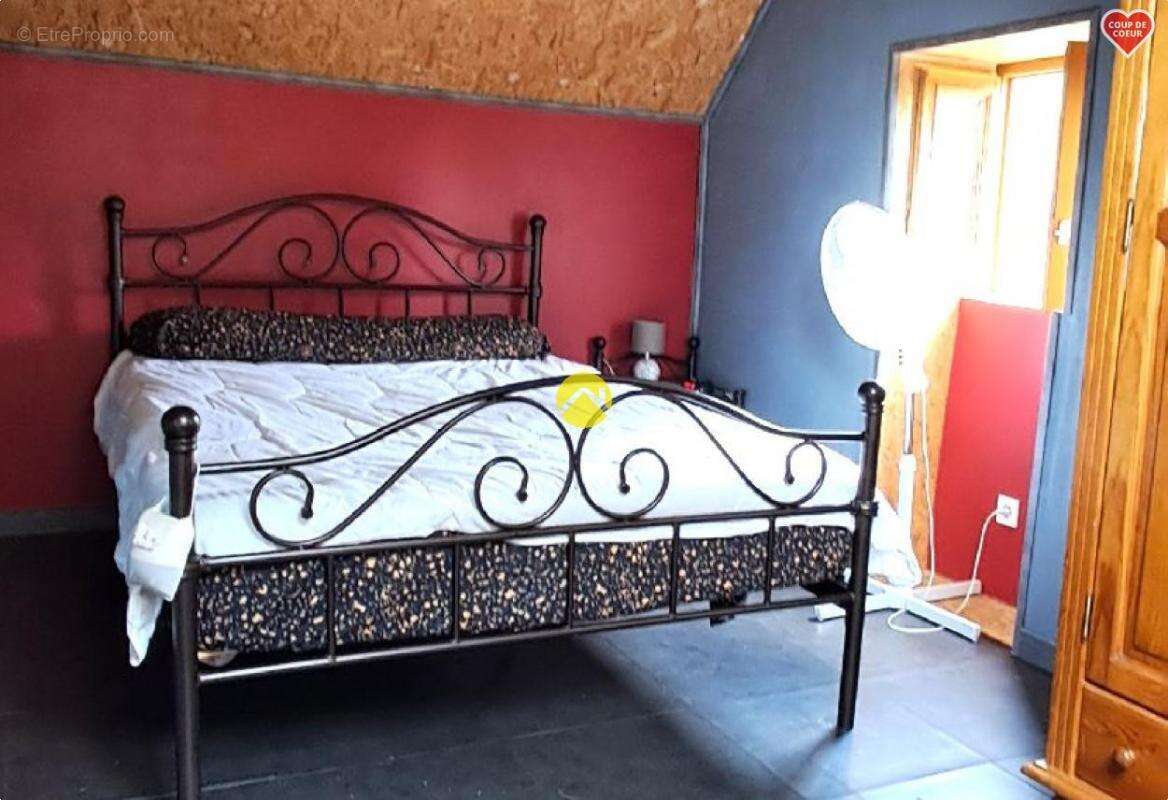 Longère avec jardin de 3 000 m² - photo 9