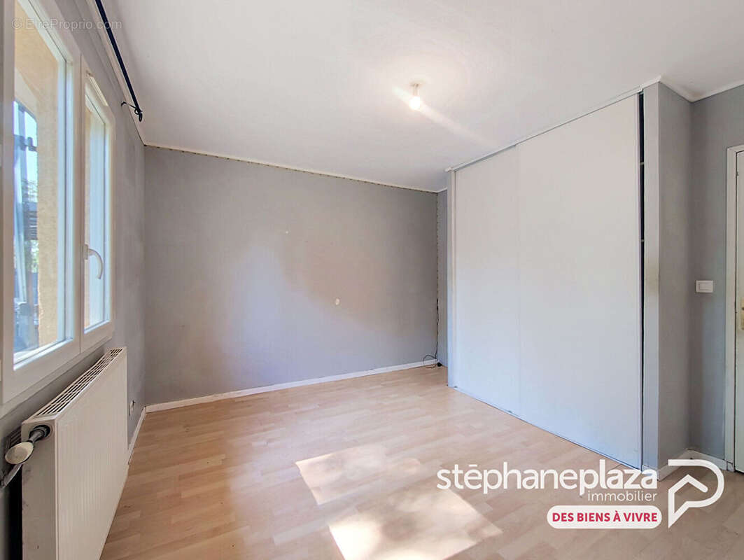 Maison Jasseron 4 pièces 135 m² au bout d'une impasse + terrain - photo 2
