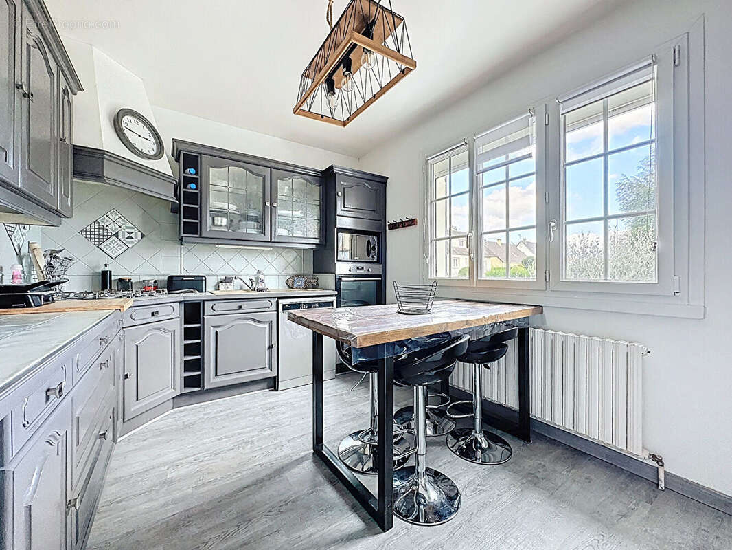 Maison à FONTENAY-SUR-EURE