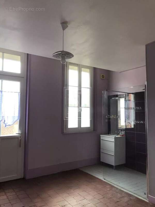 Maison à LA FERTE-IMBAULT
