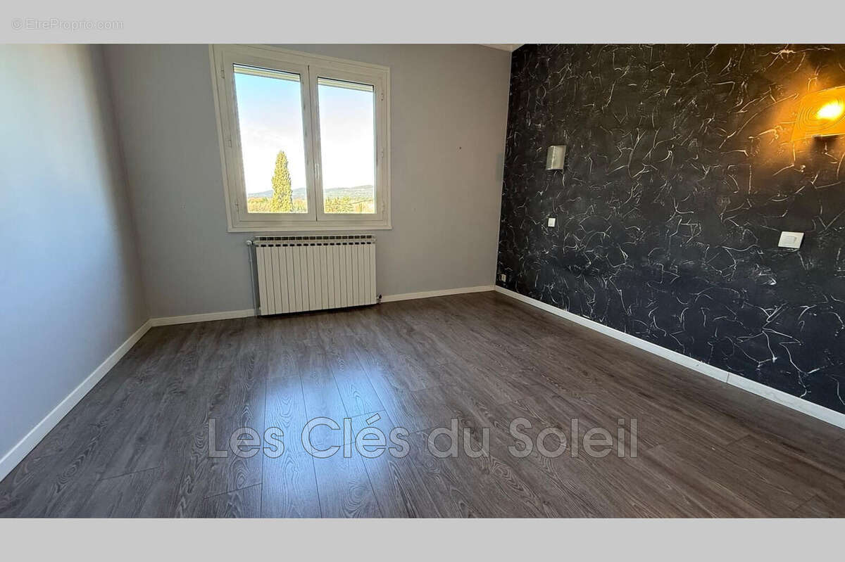 Maison à LA CELLE