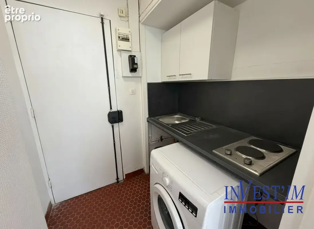 Sainte Foy Les Lyon 1 pièce(s) 22 m2- Résidence avec piscine et Tennis - photo 2