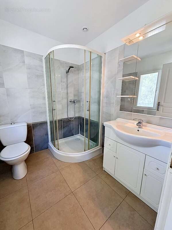 Appartement à LE CRES