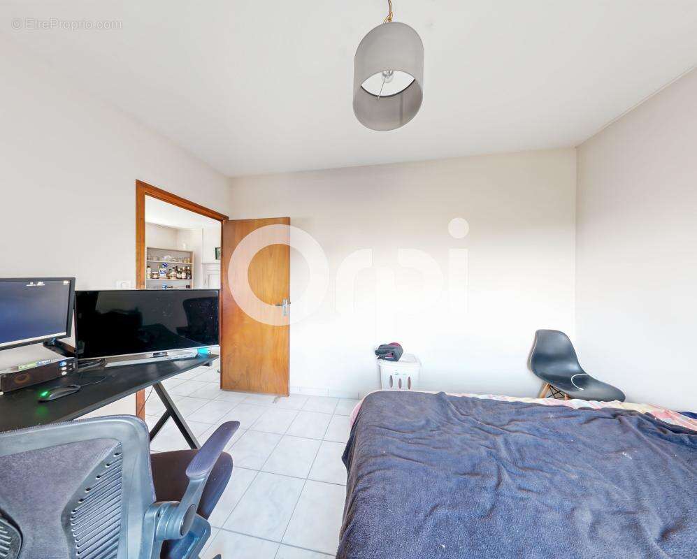 Maison à SAINT-ALBAN-AURIOLLES