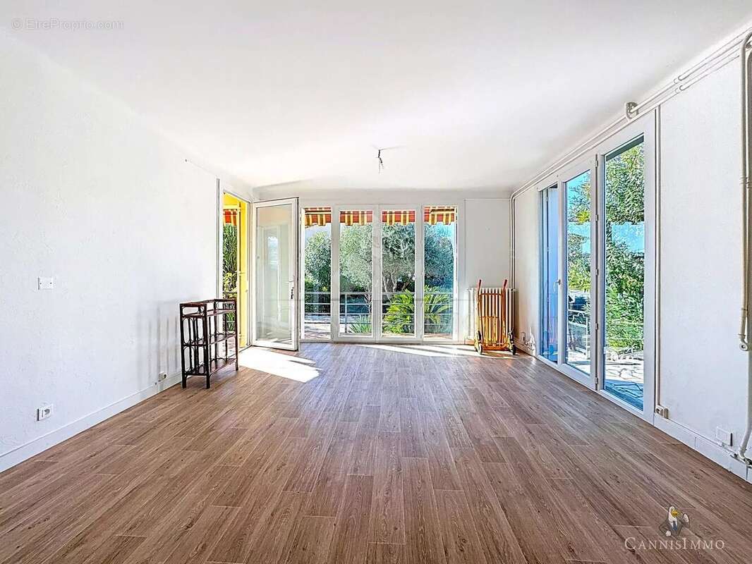 Maison 140 m2 apercu mer proche  des plages  / cannes croix des gardes - photo 2