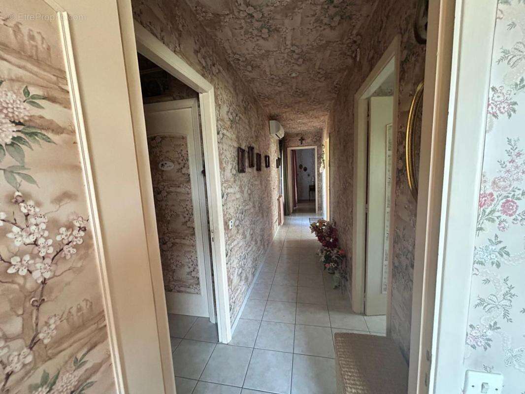 Maison 5 pièces / 135 m² / 169 000 EUR / PONT-DE-LARN - photo 5