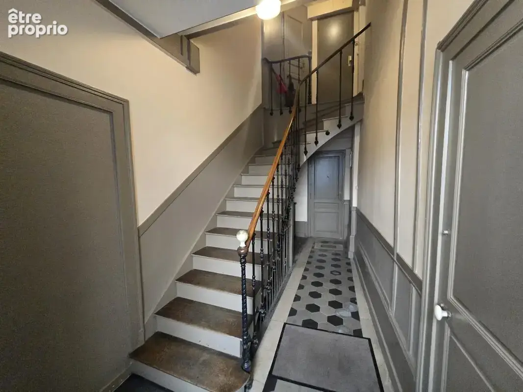 Appartement 6 pièces 154 m² à vendre à Toul (54200) - photo 2