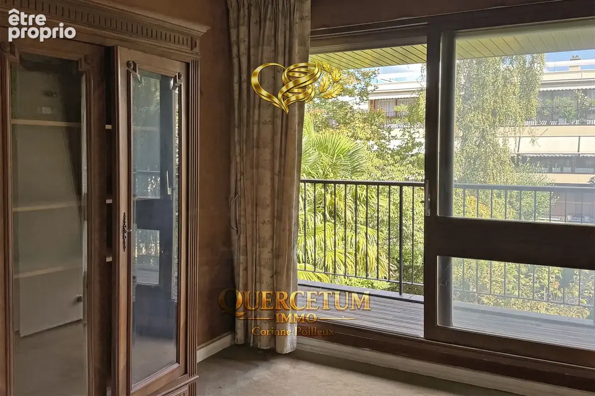 'CAMPHRIER SACRE ' : appartement 3 chambres 96 m2 - balcon filant 12 m2 - photo 9