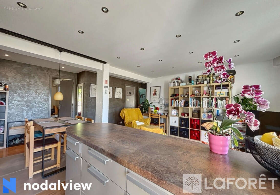 Appartement à MENTON