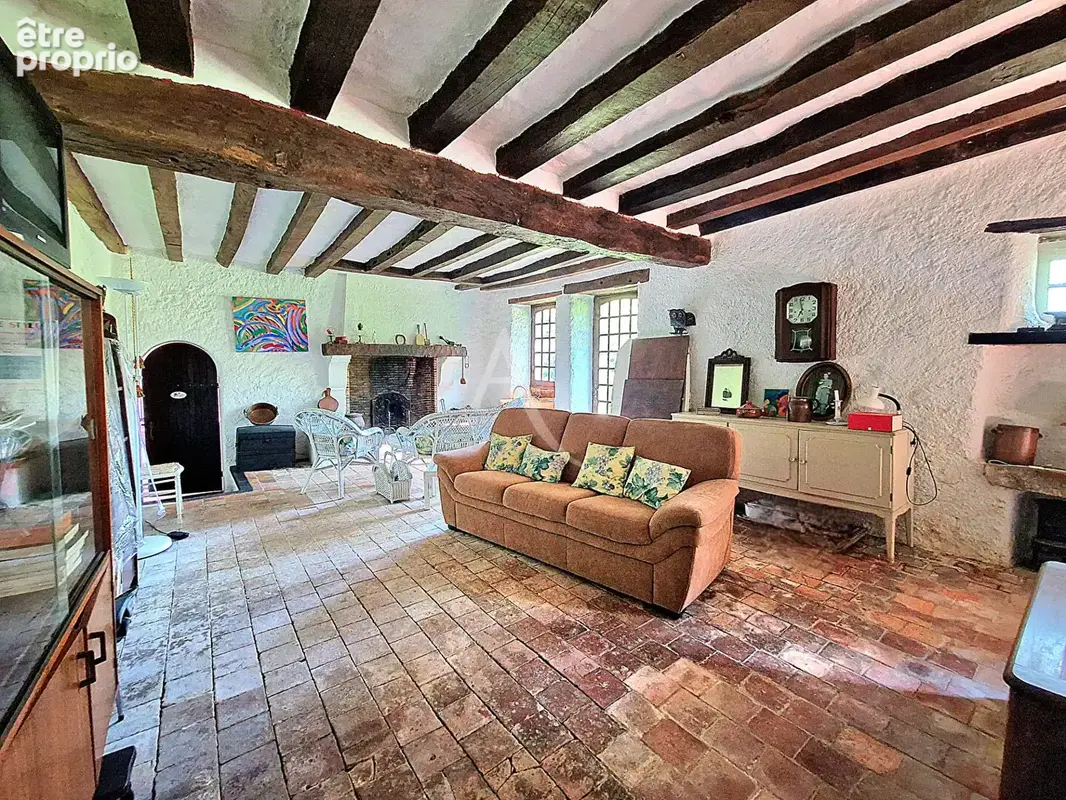 À vendre - Longère de caractère à Brissarthe - 130m² - photo 4