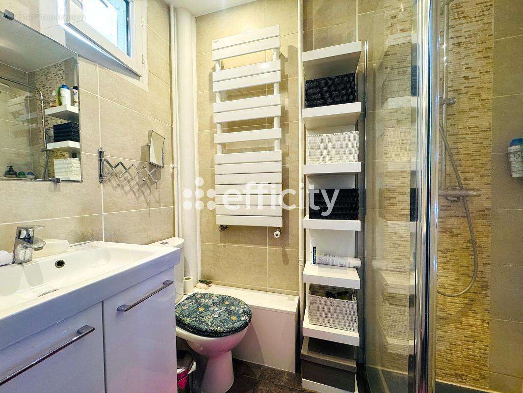 Appartement à PARIS-12E