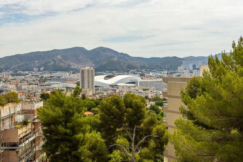 Appartement à MARSEILLE-8E