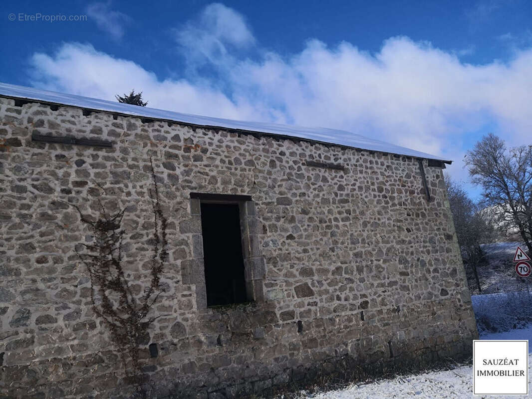 Maison à L'EGLISE-AUX-BOIS