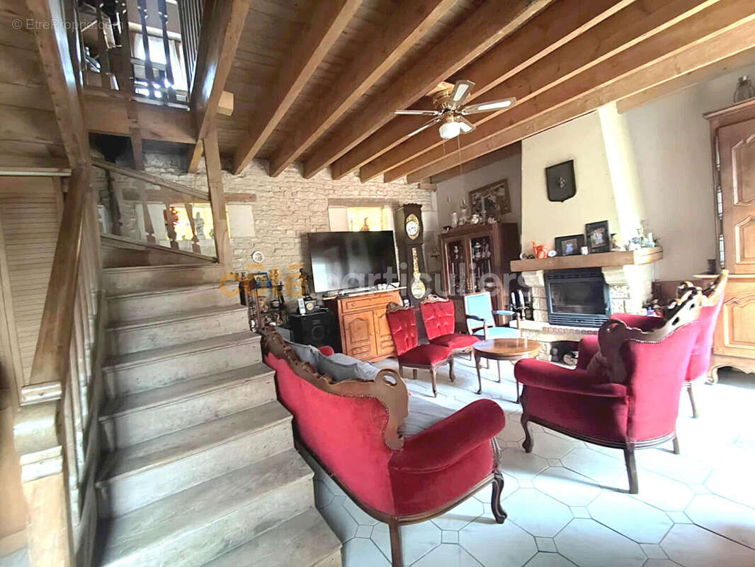 Maison à MEZIDON-CANON