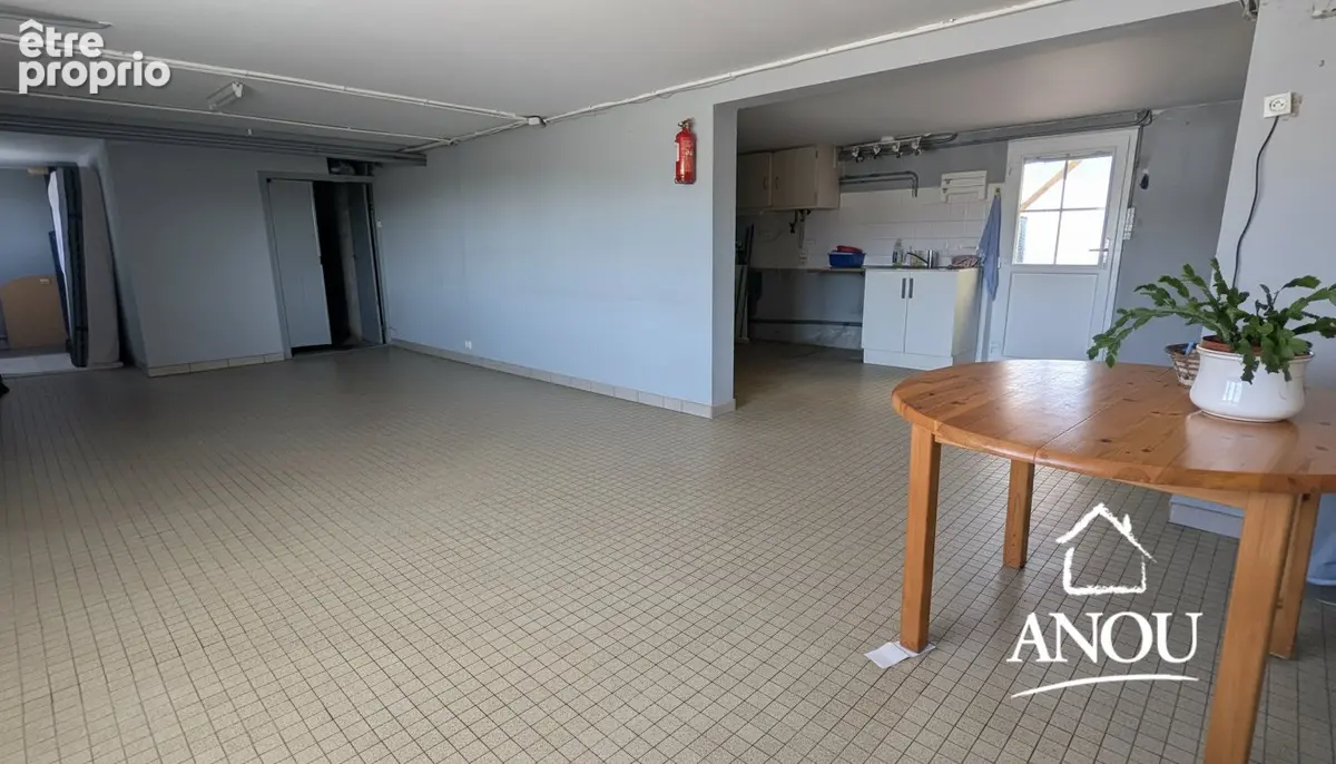 Au calme avec garages et sous-sol aménagé - photo 10