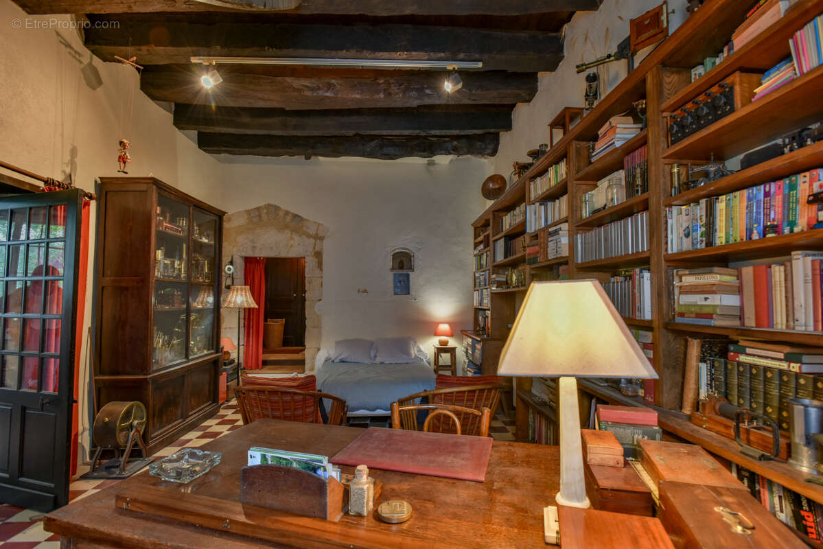 Maison de maître début XIXieme siecle, 9 pièce(s) 3ch, 200 m2,  grange, 2100 m2 terrain - photo 4