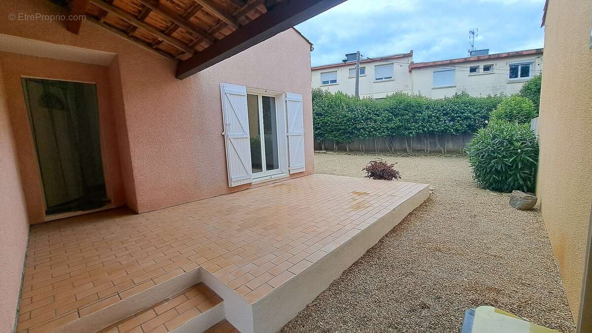 AGDE - MAISON T4/5 pièces - GARAGE - TERRAIN 300M² (piscinable) - photo 6