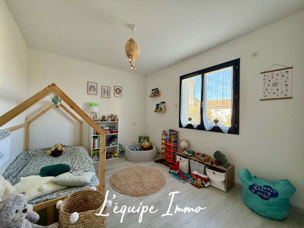 Maison contemporaine T5 de 120m2 sur 467m2 - photo 11