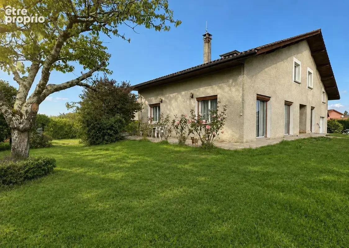 Maison à SAINT-SIMEON-DE-BRESSIEUX