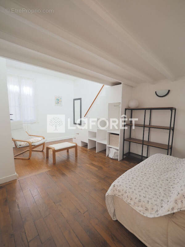 Appartement à PARIS-20E