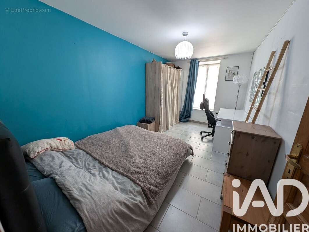 Maison 87 m² à Montseret  - photo 7
