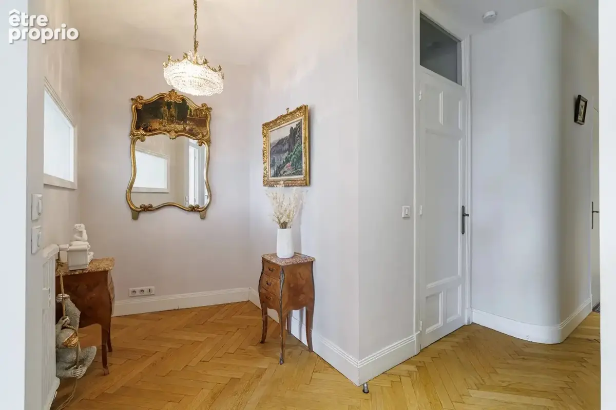 Nice Victor Hugo - Trois Pièces Etage élevé Balcon - photo 16