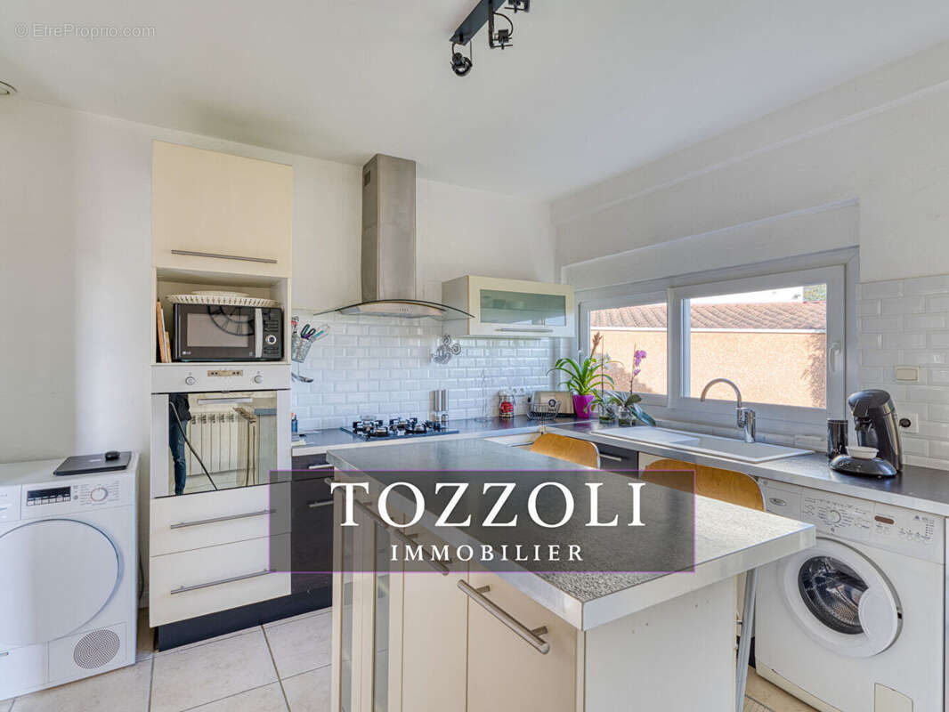 Maison à SAINT-QUENTIN-FALLAVIER