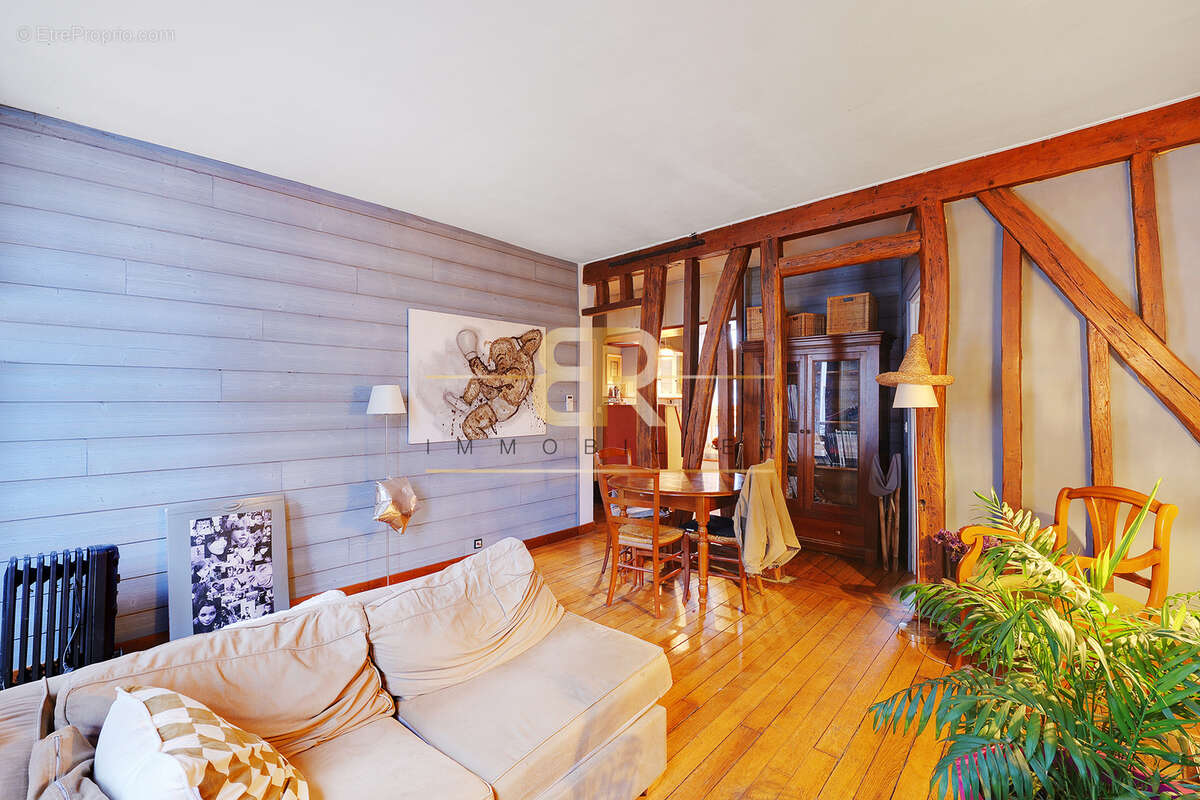 Appartement à PARIS-20E