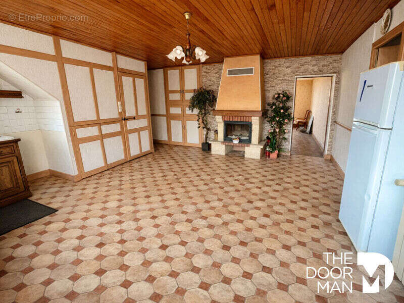 Maison à SERQUEUX