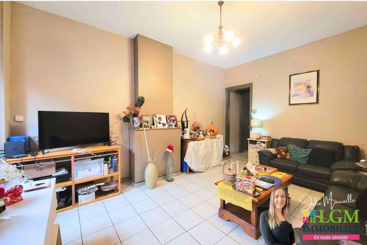  Maison 6 chambres – 157 m² – Denain – Garage & jardin - photo 3