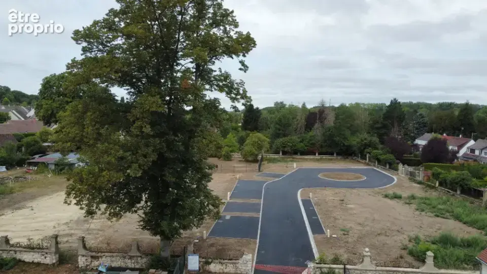 Terrain à VILLERS-SAINT-FRAMBOURG
