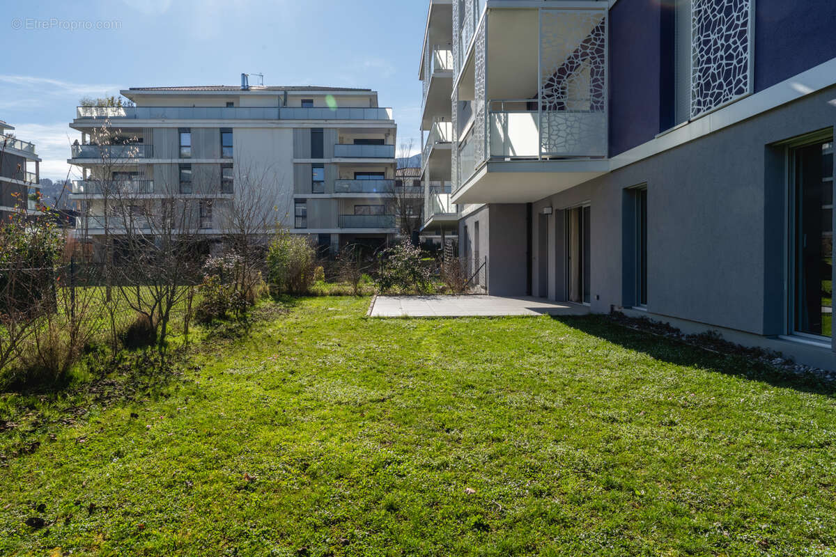 Appartement à SAINT-JORIOZ