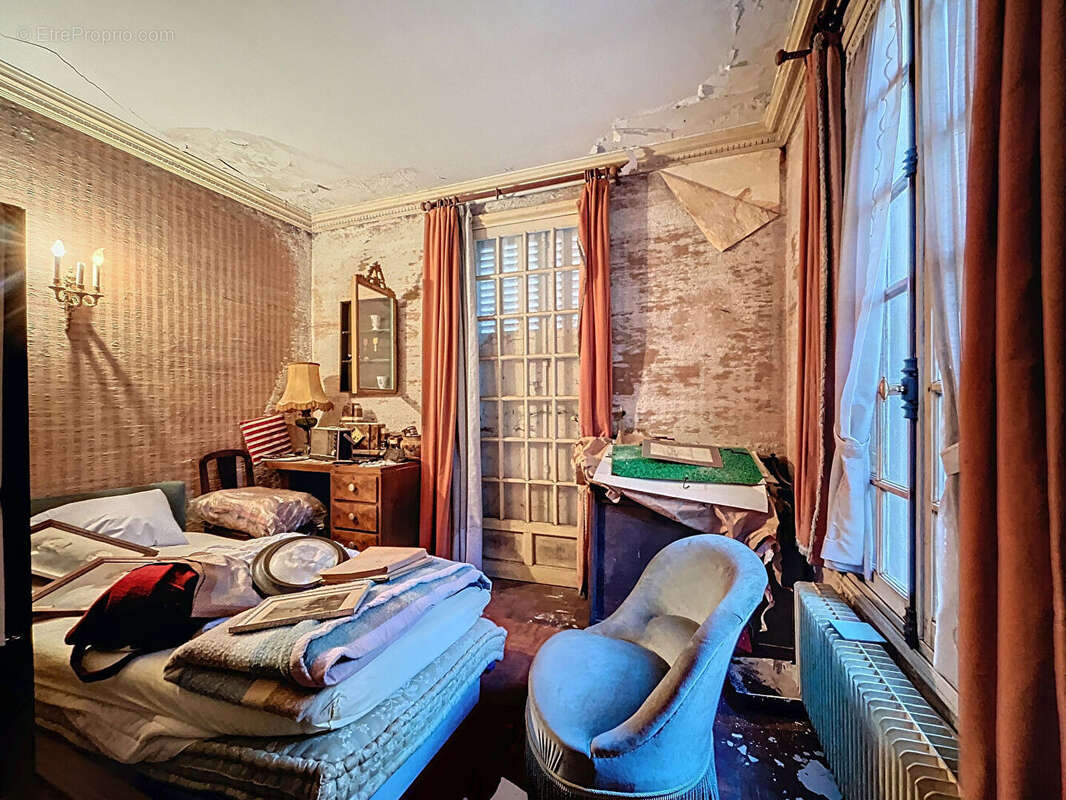 Maison à SAINT-MAUR-DES-FOSSES