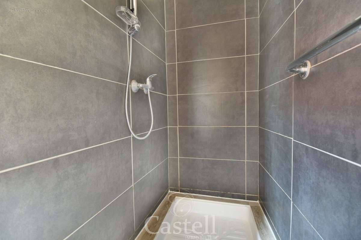 *** maison de ville r +2 proche des berges *** - photo 8