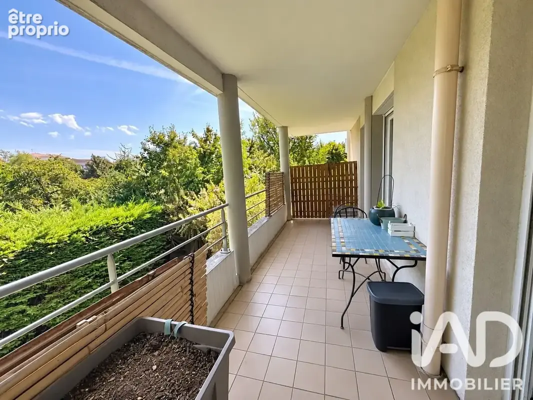 Photo 1 - Appartement à SAINTE-FOY-LES-LYON