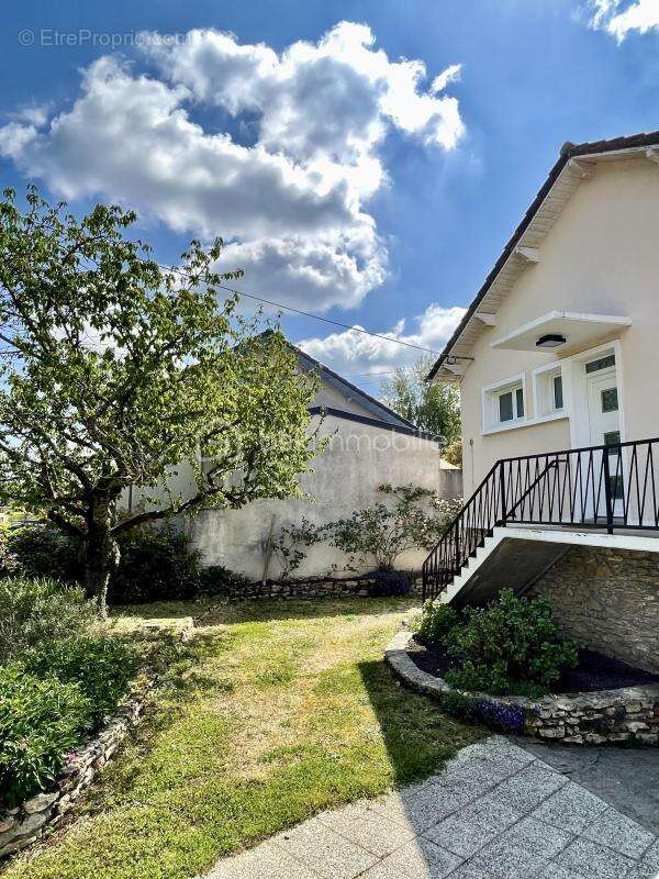 Maison à CESSON