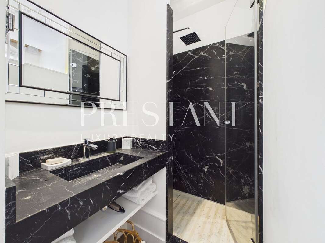Saint-Jean-de-Luz -Appartement d'exception avec vue panoramique sur le port - photo 10