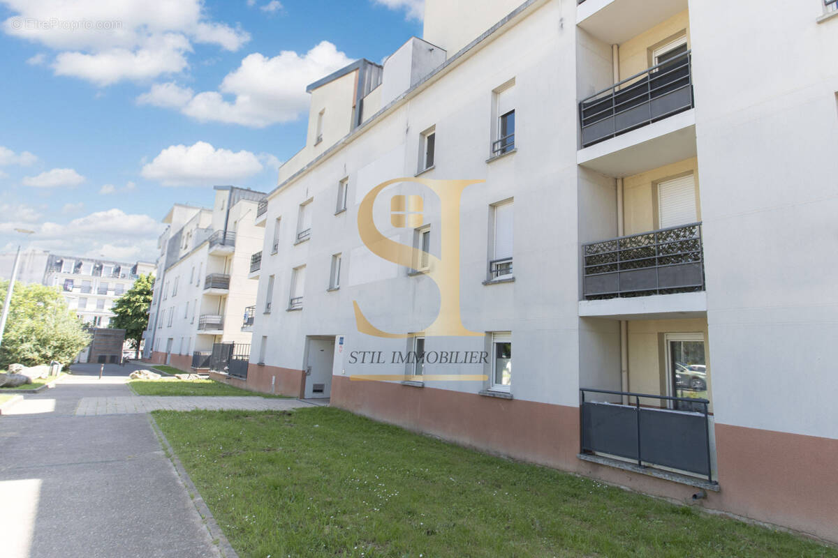 Appartement à CHILLY-MAZARIN