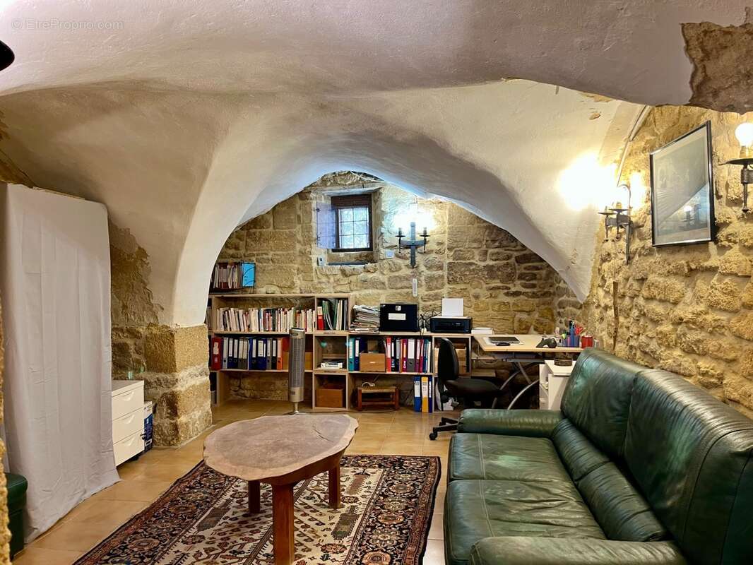 Maison de village en pierre – 101 m² – cœur de Remoulins - photo 3