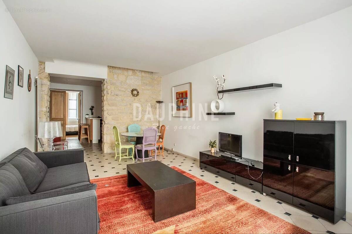 Appartement à PARIS-6E